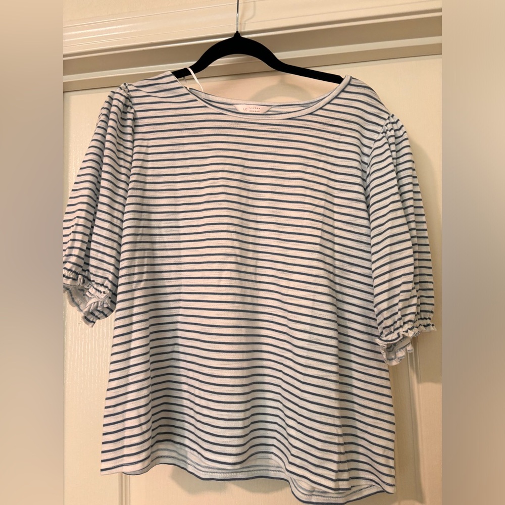 Lauren Conrad ruffle sleeve top
